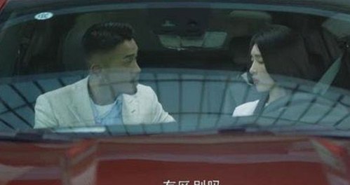 女神变身猎手：从平凡到丧心病狂的娱乐圈动向